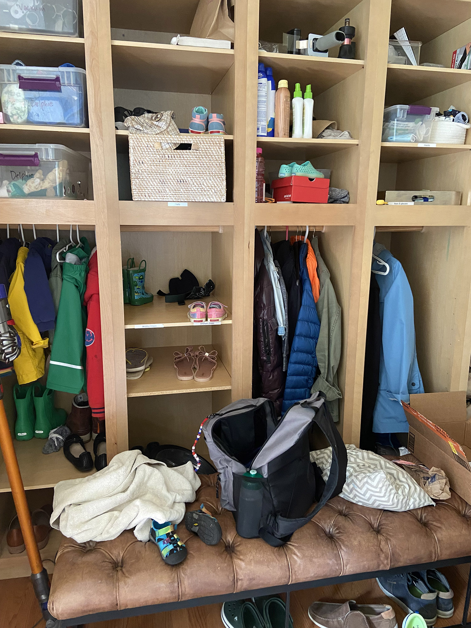 river-woodcraft-mudroom-design-4-before River Woodcraft - Mudroom Design - BEFORE